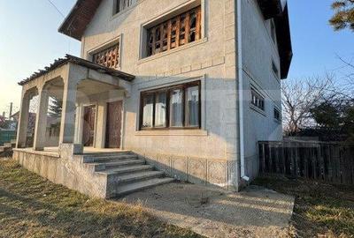 Casă cu 5 camere cu Teren 300 Mp în Central - 3