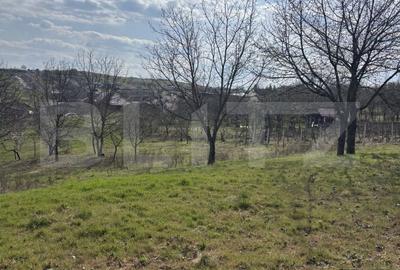 Teren de 4408 mp, în Central - 5