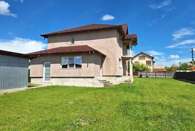 Casa Poiana Lacului-Dinculesti construc?ie solida, zona linistita teren generos - 3