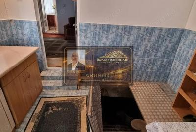 Casă cu 2 camere cu Canalizare în Viișoara (Păunești)