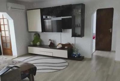 Apartament cu 3 camere semidecomandat în Micro 16 - 9