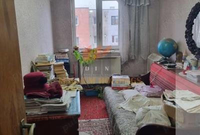 Apartament 4 camere, Trivale, necesita renovare - 4