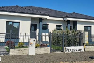 Casă cu 3 camere cu Teren 89 Mp în Moșnița Nouă