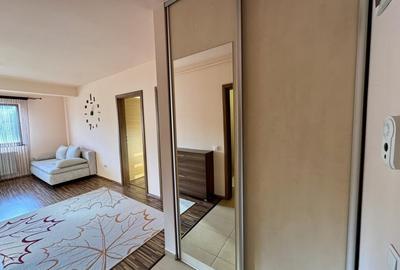 Apartament cu 3 camere decomandat, mobilat în Florești - 13