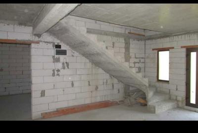 Casă cu 4 camere în Central - 4