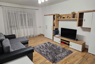 Apartament cu 2 camere decomandat în Lotus