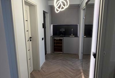 Spațiu comercial, de 40 mp, în Ultracentral - 8