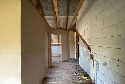 Casă cu 3 camere cu Teren 435 Mp în Remetea Chioarului - 8