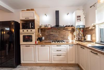 Comision 0%! | Proprietate cu terasa, semineu | 400 mp teren, Izvor! - 26