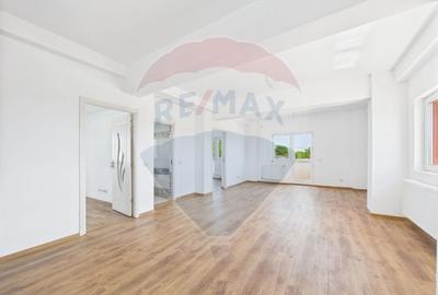 Apartament cu 3 camere semidecomandat în Nord-Vest - 1