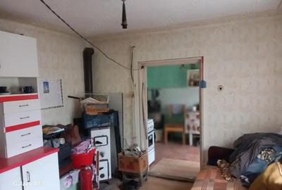 BRASADAS vinde casa 3 cam. zona Unirii teren 550mp. - 14