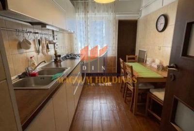 Apartament 3 camere, ultracentral, decomandat