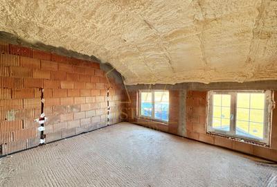 Duplex cu 3 camere cu Canalizare în Urseni - 8