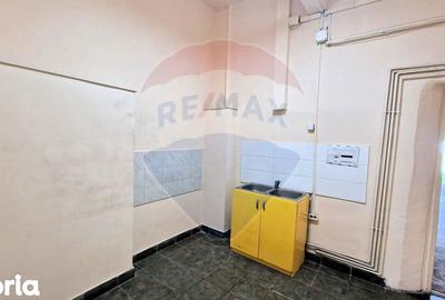 Spațiu comercial, de 34 mp, în Depozitelor - 5