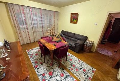 Apartament cu 4 camere decomandat în Central - 11