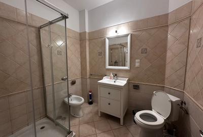 Apartament cu 2 camere decomandat, mobilat în P-ța Universității - 10