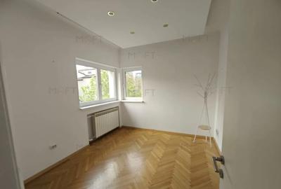 Apartament cu 5 camere decomandat în Primăverii - 2