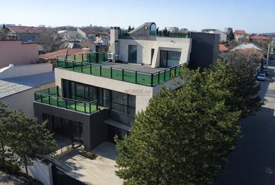 Casă individuală cu 8 camere cu Canalizare în Colentina - 6