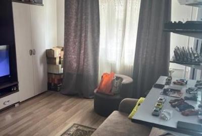 Apartament cu 2 camere semidecomandat, mobilat în Panduri