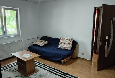 Apartament cu 2 camere semidecomandat în Drumul Găzarului