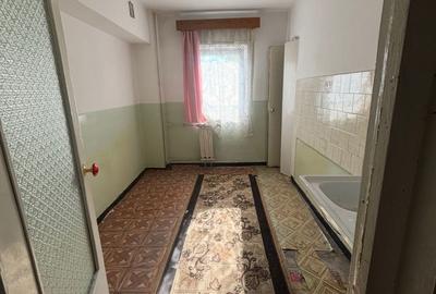 Apartament cu 4 camere decomandat în Central - 5