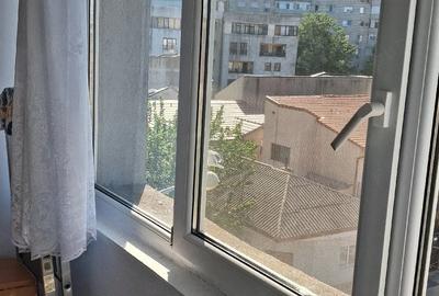 Apartament cu 2 camere semidecomandat în Casa de Cultură - 3