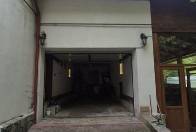 Casă individuală cu 12 camere cu Canalizare în Calea Moroieni - 22