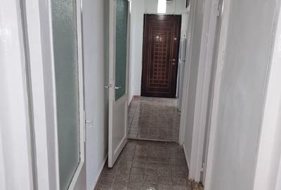 Apartament cu 3 camere decomandat în Central - 1
