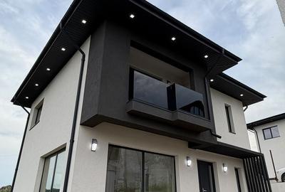 Casă cu 4 camere cu Teren 430 Mp în Bucium - 10