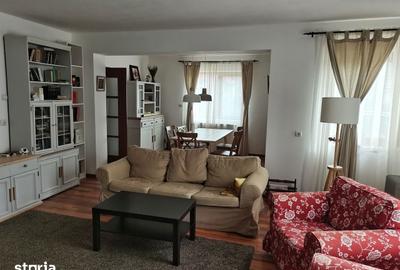 Casă cu 5 camere cu Teren 1000 Mp în Aninoasa - 1