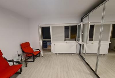 Inchiriez apartament o camera Decebal - 2