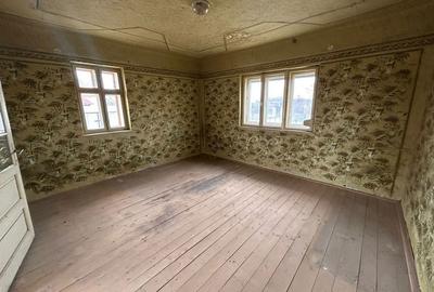 Casă cu 4 camere în Băile 1 Mai - 4