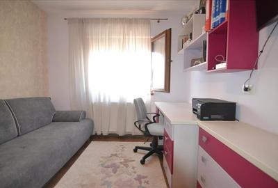 Apartament 3 camere decomandat ,2 bai ,etaj intermediar Tractorul - 13