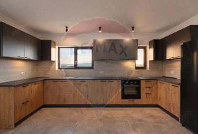 Casă cu 4 camere cu Teren 475 Mp în Cercu - 5