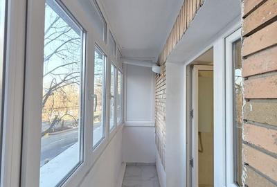 Apartament cu 3 camere decomandat în Tineretului - 1