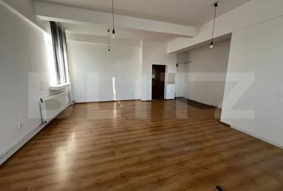 Spatiu de birou, 55 mp, zona Piata 1 Mai - 2