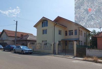 Casă cu 4 camere cu Teren 488 Mp în Est - 2