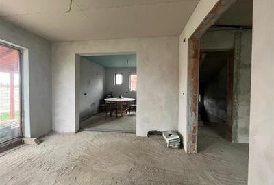 Casă cu 6 camere cu Teren 428 Mp în Coșteiu - 7