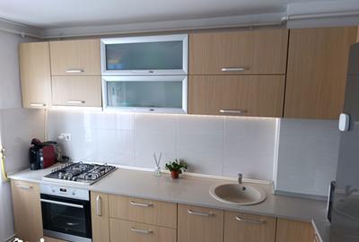 Apartament cu 3 camere, mobilat în Central - 5