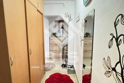 Apartament cu 3 camere semidecomandat în Decebal - 4