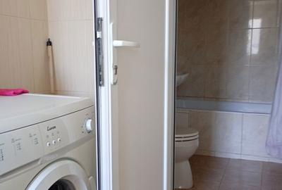 Apartament cu 3 camere semidecomandat în Podu Roș - 2