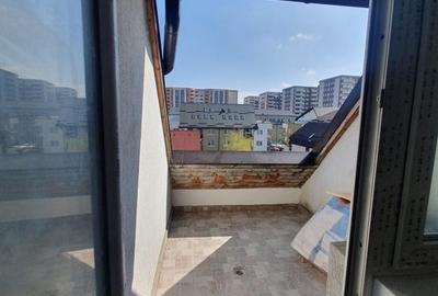 Apartament cu 7 camere decomandat în Central - 1