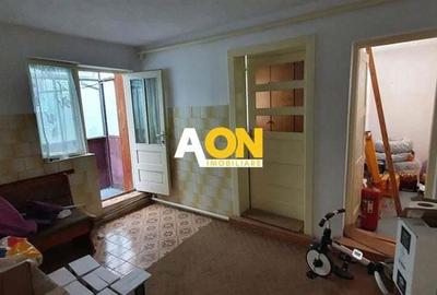 Apartament la casa, 4 camere, pretabil pentru birouri, zona Cetate - 2