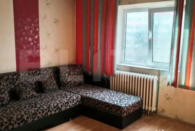 Apartament cu 2 camere semidecomandat în Berceni