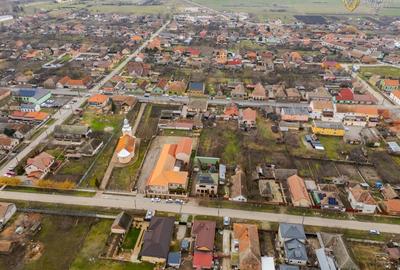 Casă individuală cu 5 camere cu Canalizare în Central - 26