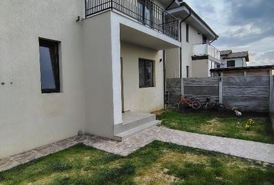 Duplex cu 4 camere cu Canalizare în Giroc - 2