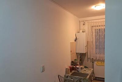 Vand apartament 2 camere in Deva, zona Scarisoara (Astoria), etaj 3, - 5