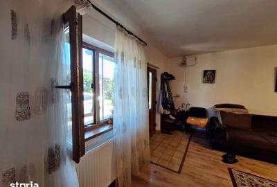 Casă cu 6 camere cu Teren 1000 Mp în Frumușani - 19