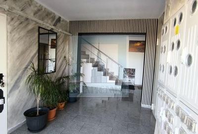 De vanzare un superb apartament de 2 camere in zona Tractorul - 1