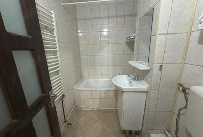 Ap 2 cam in Campina, 58 mp, et 3-- 59.000e - 4